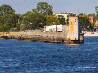 Port Wojenny, Wrak Niszczyciela ORP Grom i ORP Wicher - Hel