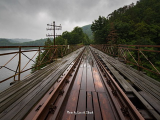 Żelazny Most Kolejowy nad Jeziorem Pilchowickim