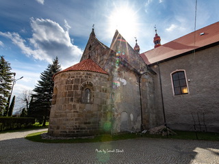 Romański Kościół Wniebowzięcia Najświętszej Maryi Panny w Wierzbnej