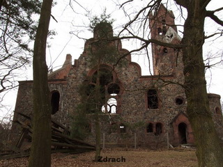 Opuszczony Kościół w Pisarzowicach