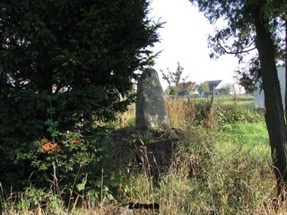 Ujazd Pomnik