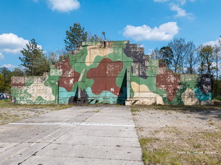 Stare Hangary dla Myśliwca Suchoj Su-22 na Lotnisku w Powidzu Foto Galeria