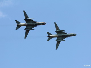 Para Samolotów Myśliwsko - Bombowych Su-22 Foto Galeria