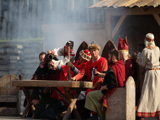 Zjazd w Gąsawie i śmierć Leszka Białego - Biskupin 2012 Foto Galeria