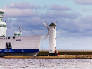 Port Świnoujście, Wejście do Portu Świnoujście, Port Wojenny Świnoujście, Marina Jachtowa Świnoujście, Statki Pelnomorskie, Okręty Wojenne
