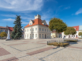 Rynek w Łęczycy, Ratusz w Łęczycy