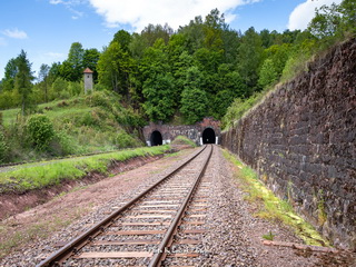 Tunel kolejowy pod Świerkową Kopą