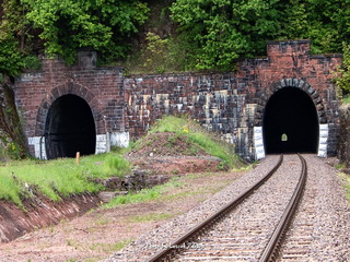 Tunel kolejowy pod Świerkową Kopą