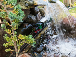 Park Miniatur Latarni Morskich i Kolejek w Dziwnowie