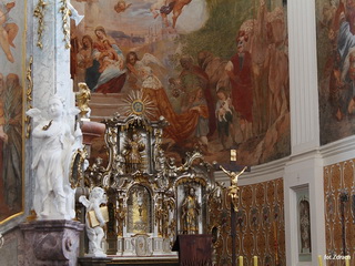 Sanktuarium Matki Bożej Łaskawej w Krzeszowie
