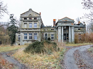 Pałac w Sieroszewicach