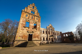 Zamek oraz Ruiny Pałacu Hatzfeldów w Żmigrodzie Foto Galeria 2020