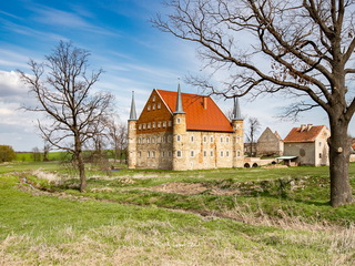 Zamek w Piotrowicach Świdnickich