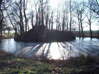 Czarkowo Ruiny na Wyspie