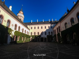 Zamek Sychrov Czechy